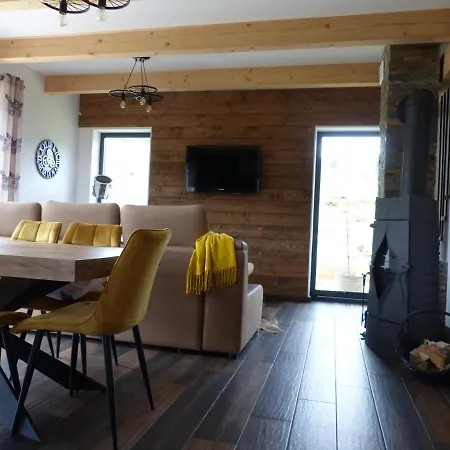 Cztery Pory Roku Domek alpejski *