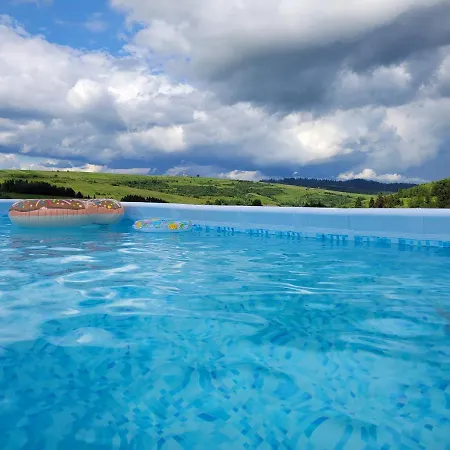 Cztery Pory Roku Domek alpejski